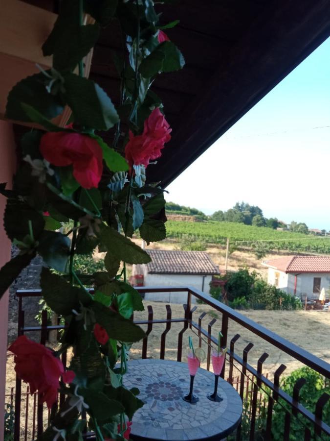 Petite Maison Dell'Etna Milo Exterior photo